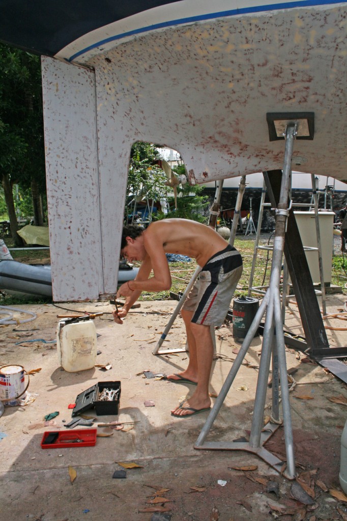 securing the rudder